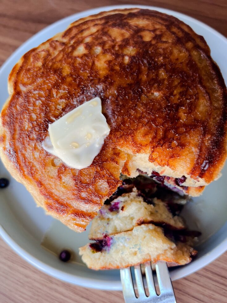 Fluffy Huckleberry Pancakes